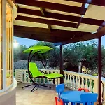 Maxim With Private Pool & Tennis Court
