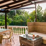 Maxim With Private Pool & Tennis Court