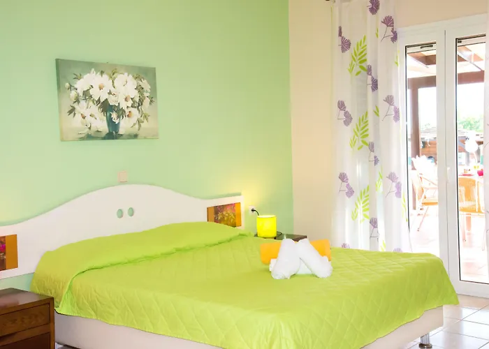 Vilă Maxim With Private Pool & Tennis Court *