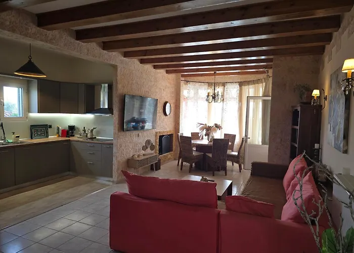 Maxim With Private Pool & Tennis Court *