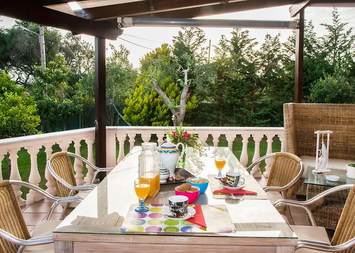 Maxim With Private Pool & Tennis Court וילה *