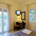 Villa Maxim With Private Pool & Tennis Court Villa