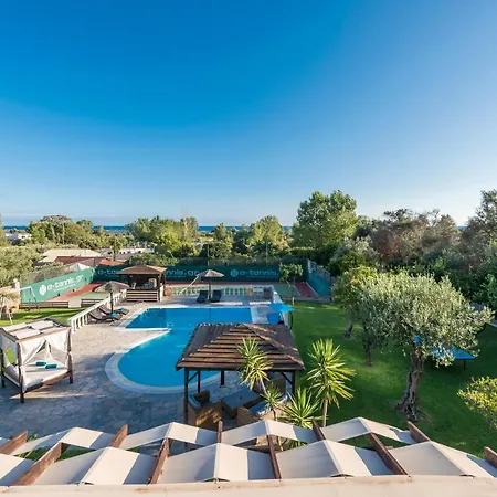 Villa Maxim With Private Pool & Tennis Court *