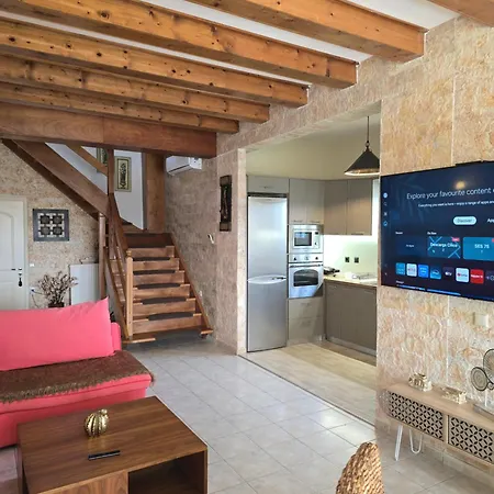 Villa Maxim With Private Pool & Tennis Court *