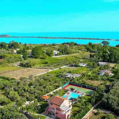 Maxim With Private Pool & Tennis Court Halikounas