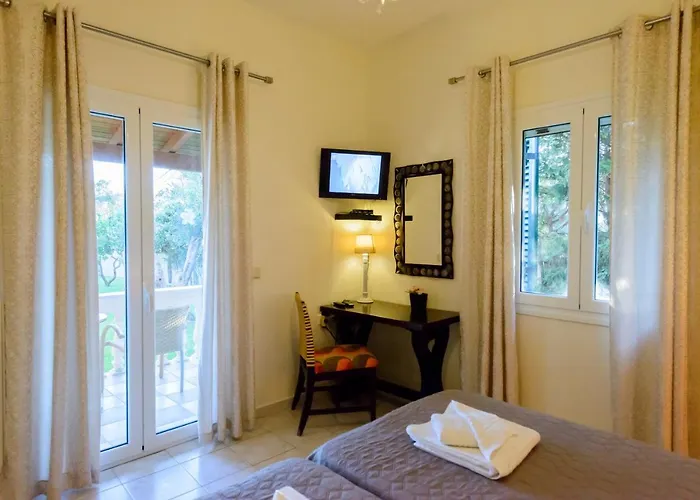 Maxim With Private Pool & Tennis Court 빌라