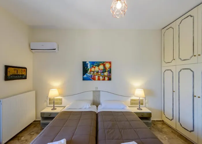 Maxim With Private Pool & Tennis Court 빌라 Halikounas