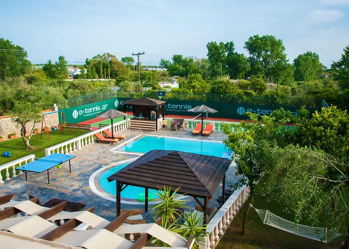 Maxim With Private Pool & Tennis Court Halikounas