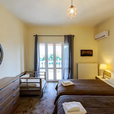 Villa Maxim With Private Pool & Tennis Court