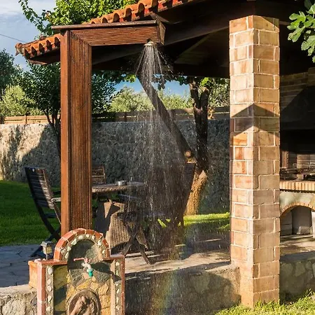 Maxim With Private Pool & Tennis Court Vila