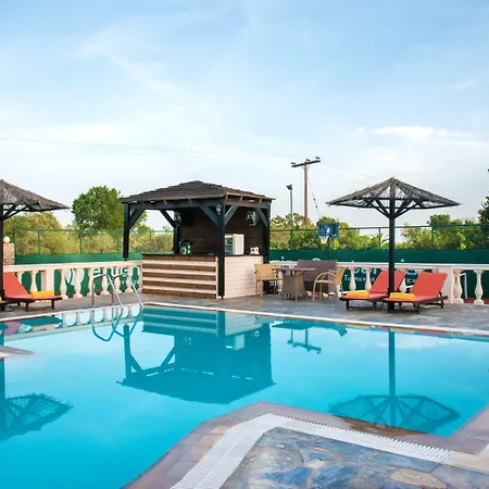 Vila Maxim With Private Pool & Tennis Court Halikounas