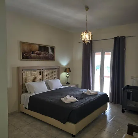 Vila Maxim With Private Pool & Tennis Court